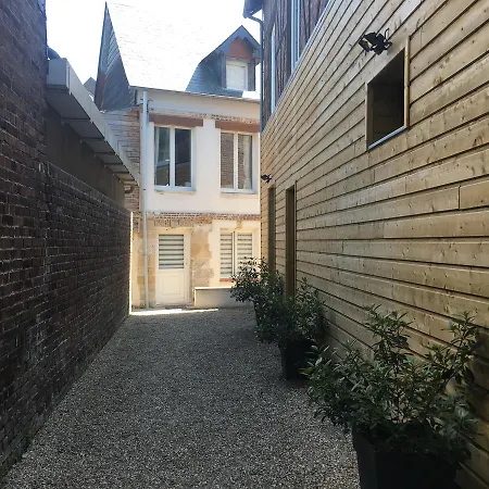 Les De Claire Honfleur